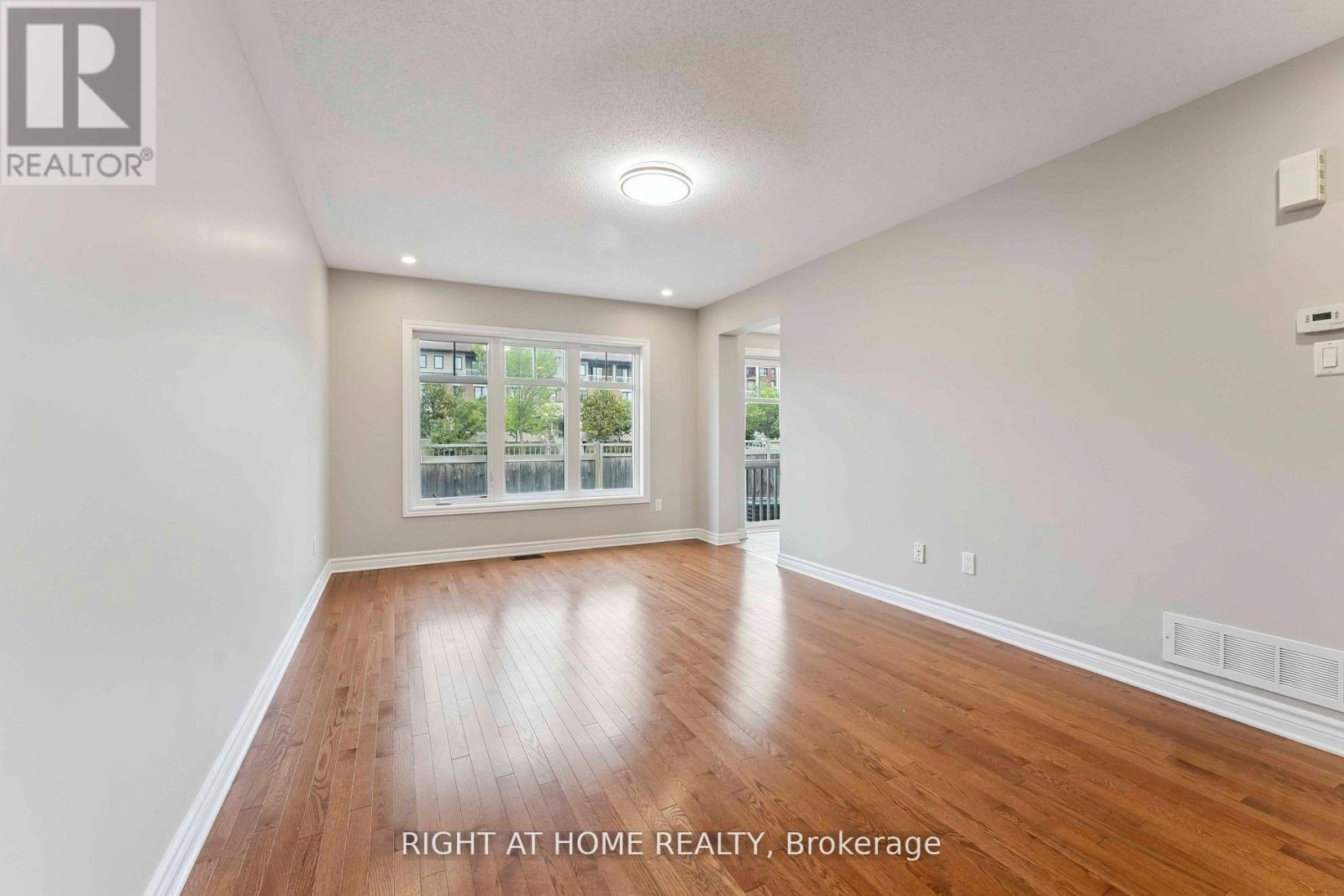 195 Mancini Way, Ottawa, Ontario  K2J 5X4 - Photo 6 - X14109386