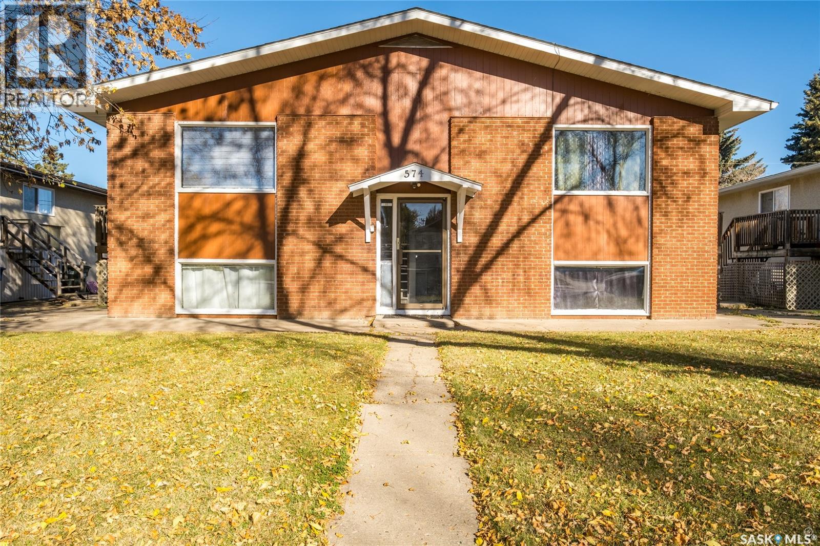 574 26th Street E, Prince Albert, Saskatchewan  S6V 1V5 - Photo 1 - SK051696