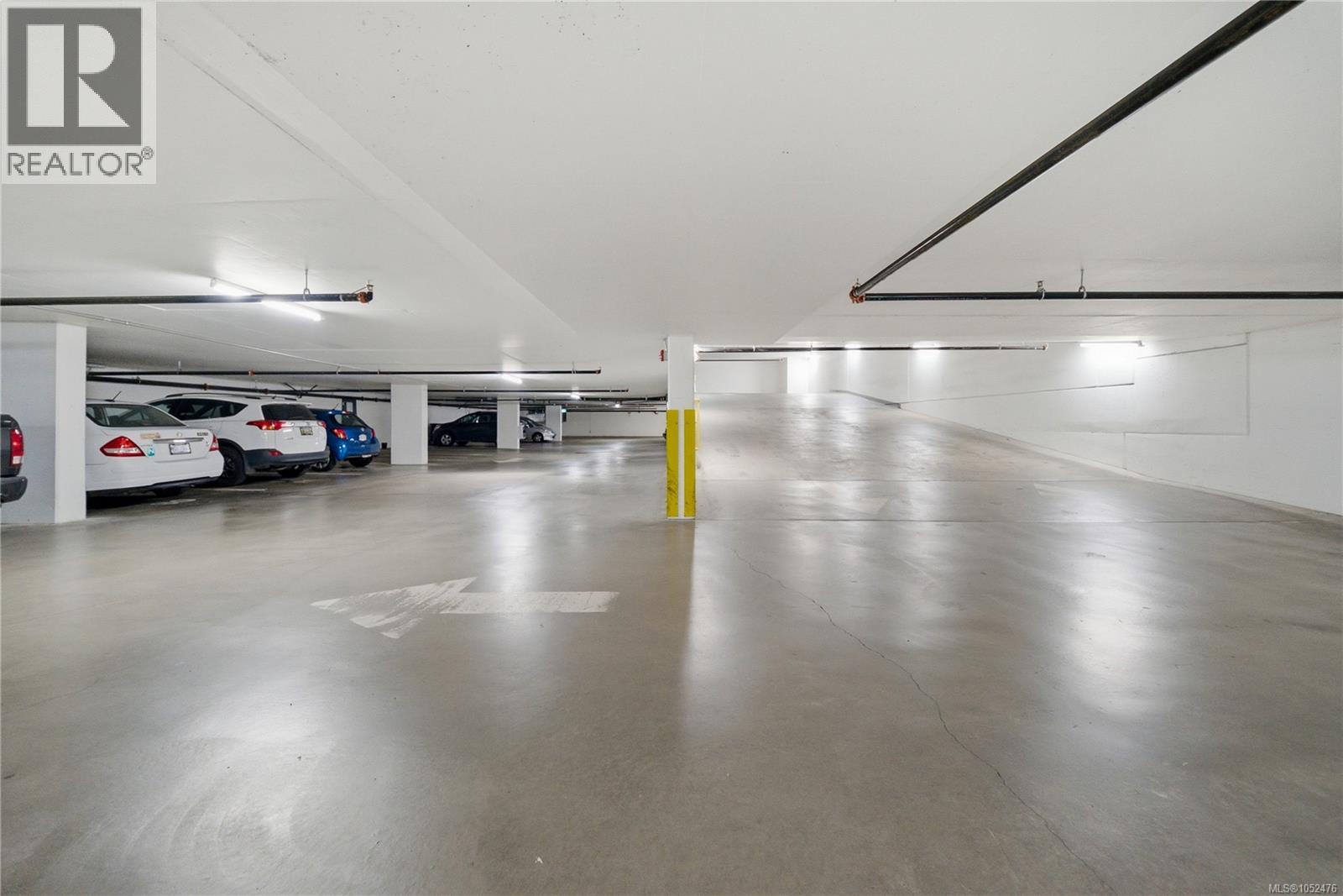 415 1029 View St