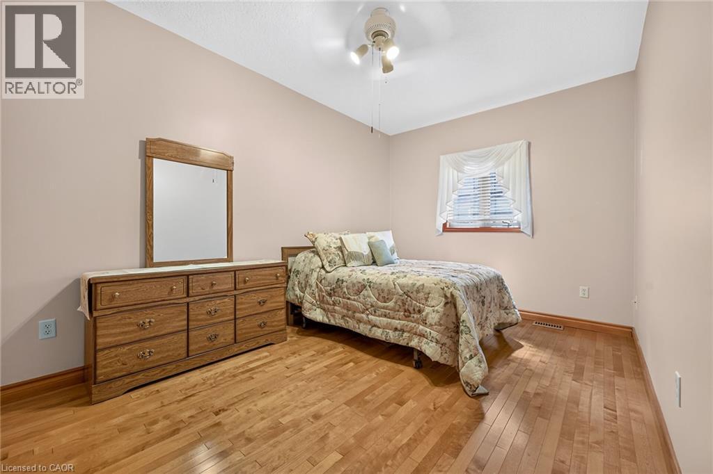 219 Jacqueline Boulevard, Hamilton, Ontario  L9B 2T6 - Photo 37 - 40865522