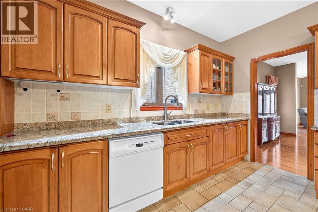 219 Jacqueline Boulevard, Hamilton, Ontario  L9B 2T6 - Photo 22 - 40865522