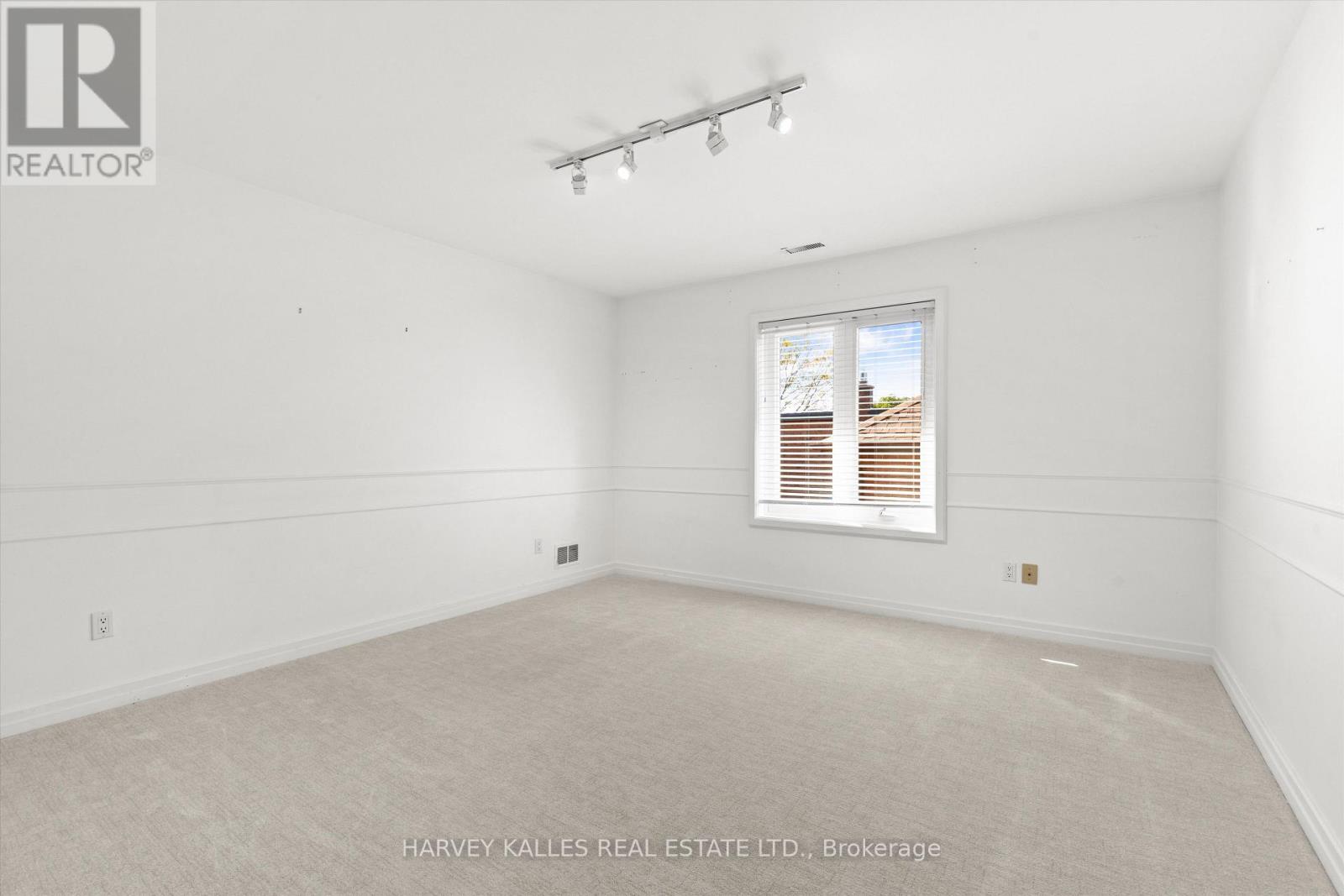 111 Laurelcrest Avenue, Toronto (Clanton Park), Ontario  M3H 2B2 - Photo 41 - C14109408