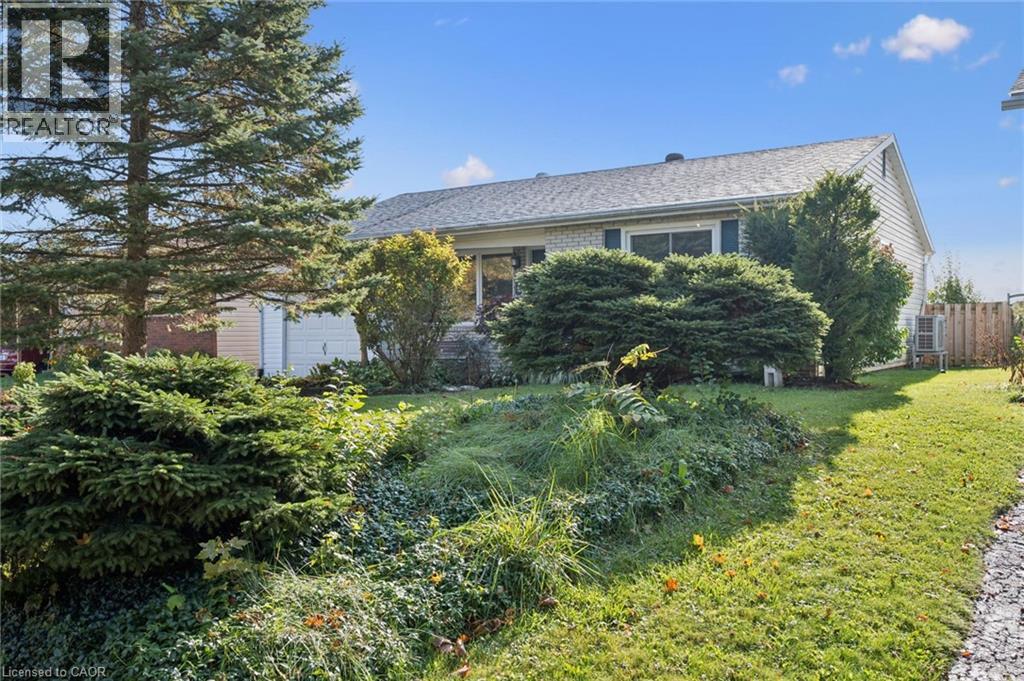 259 Thorncrest Drive, Waterloo, Ontario  N2L 4L2 - Photo 3 - 40871065