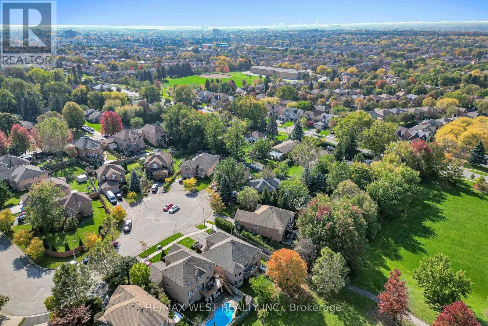 11 Brand Court, Ajax, Ontario L1Z 1E7 - Photo 48 - E14079730