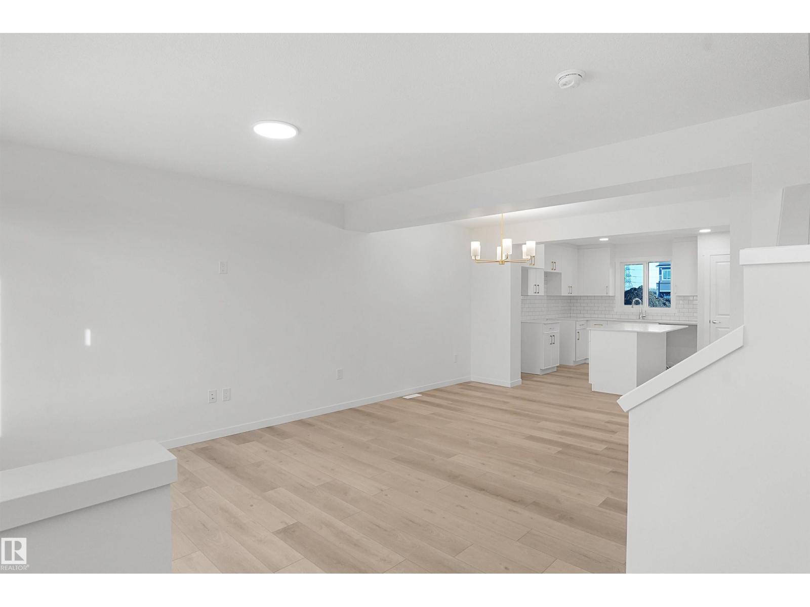 415 Aster Dr NW, Edmonton, Alberta  T6T 2N8 - Photo 5 - E4510746