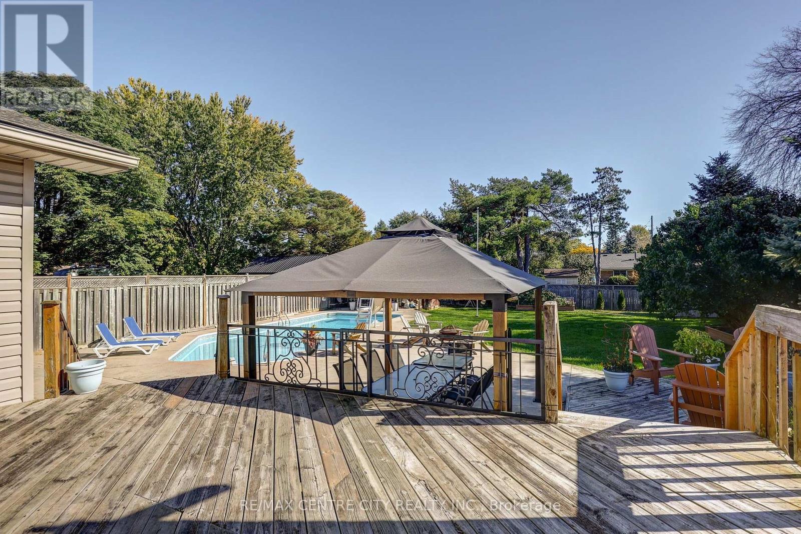 68 Lois Avenue, Central Elgin, Ontario  N5R 5A4 - Photo 17 - X14109438