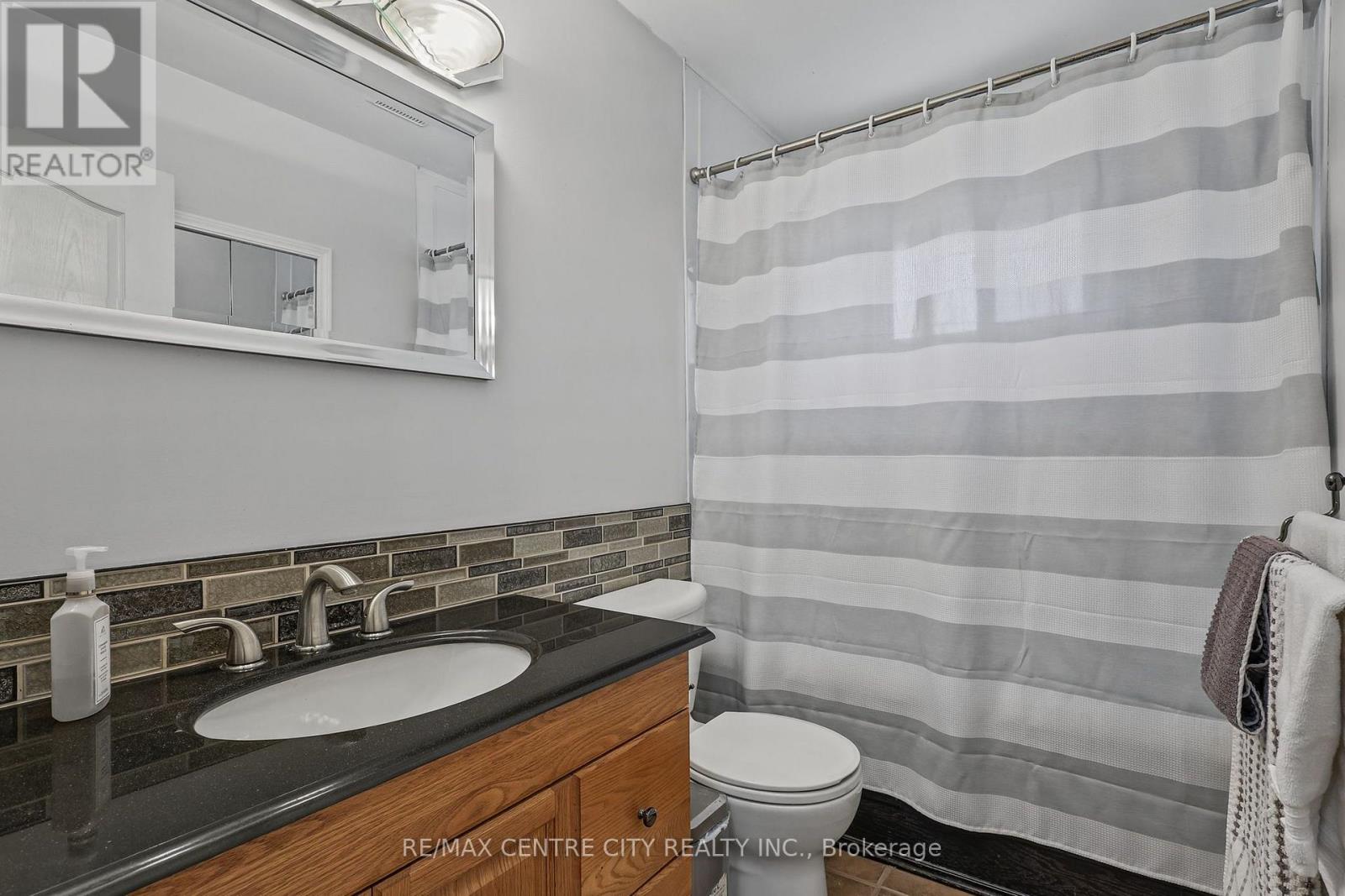 68 Lois Avenue, Central Elgin, Ontario  N5R 5A4 - Photo 40 - X14109438
