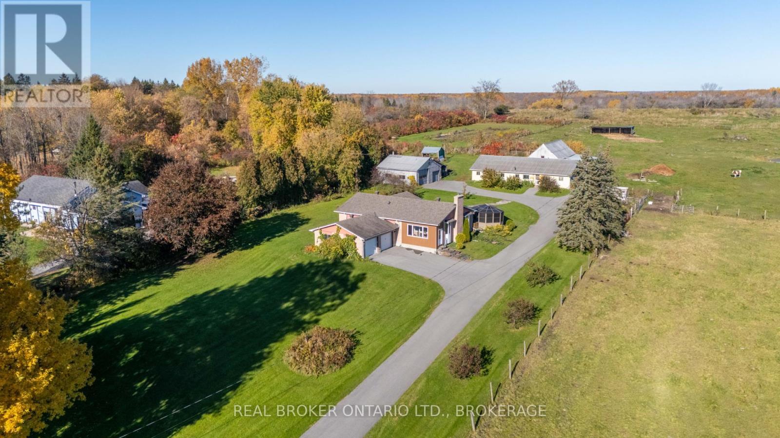 18749 Paragon Road, South Glengarry, Ontario  K6H 5R5 - Photo 5 - X14109428