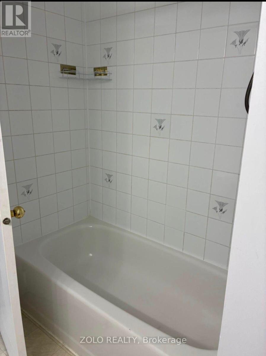 113 - 55 Bristol Road E, Mississauga (Hurontario), Ontario  L4Z 3N9 - Photo 11 - W14109424