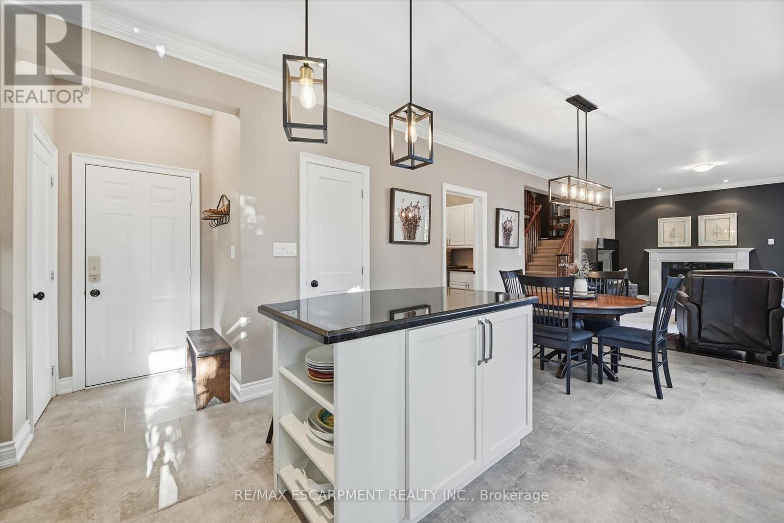 1367 Mcguffin Gate, Milton, Ontario  L9T 6M3 - Photo 17 - W14109430