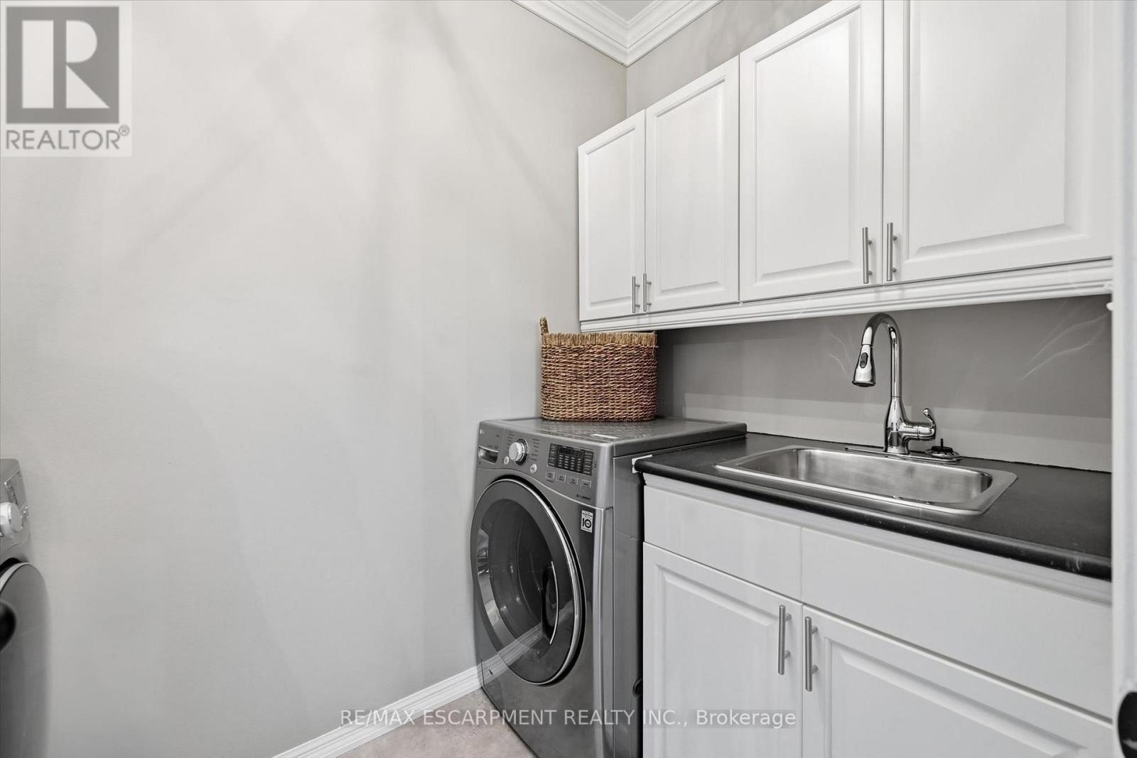 1367 Mcguffin Gate, Milton, Ontario  L9T 6M3 - Photo 18 - W14109430