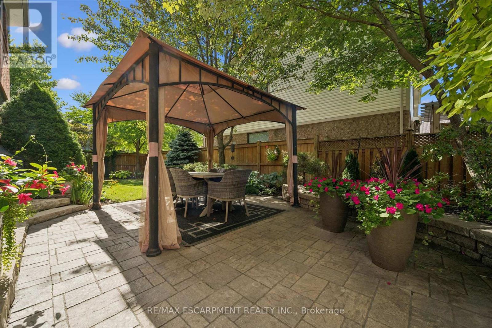 1367 Mcguffin Gate, Milton, Ontario  L9T 6M3 - Photo 38 - W14109430
