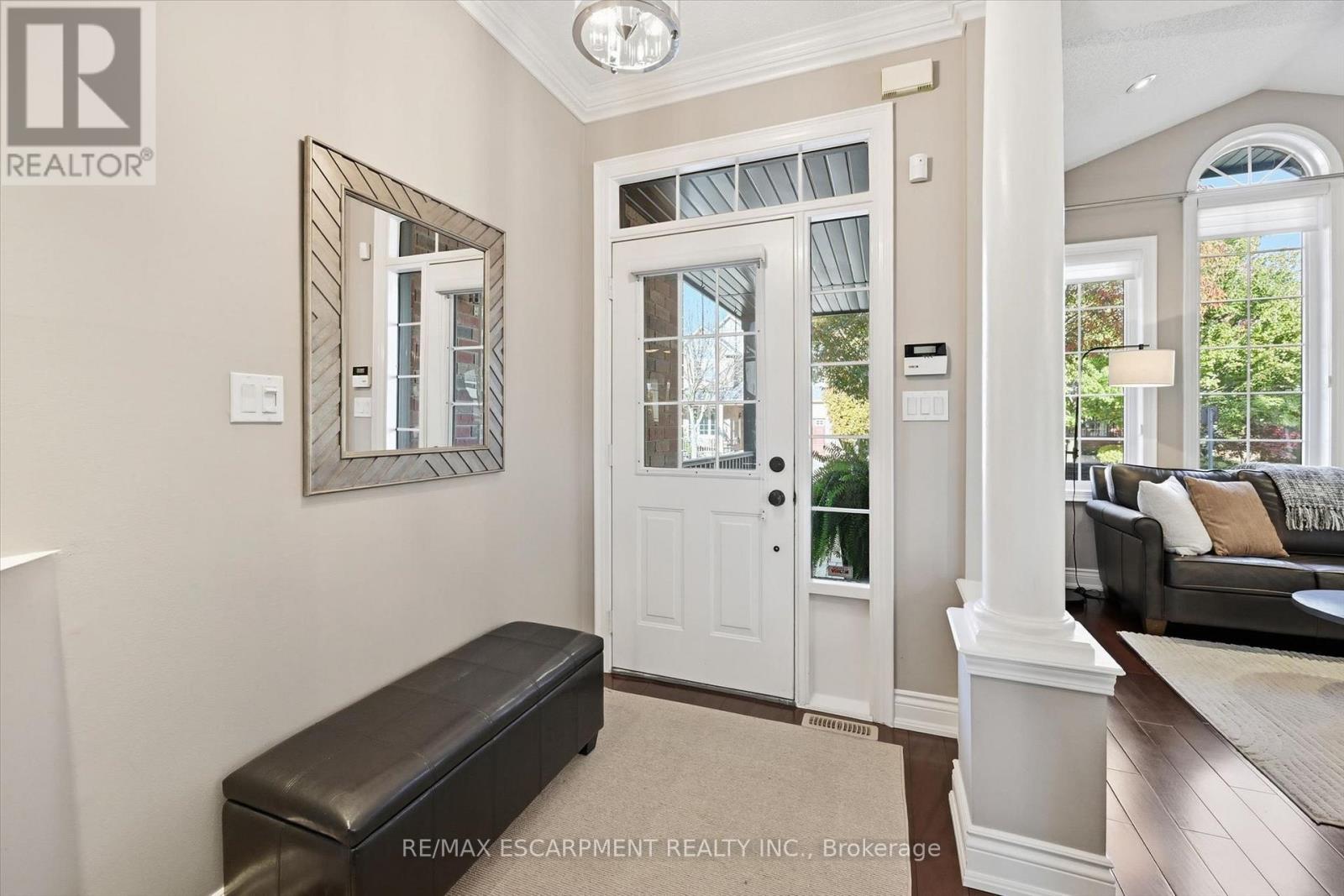 1367 Mcguffin Gate, Milton, Ontario  L9T 6M3 - Photo 4 - W14109430