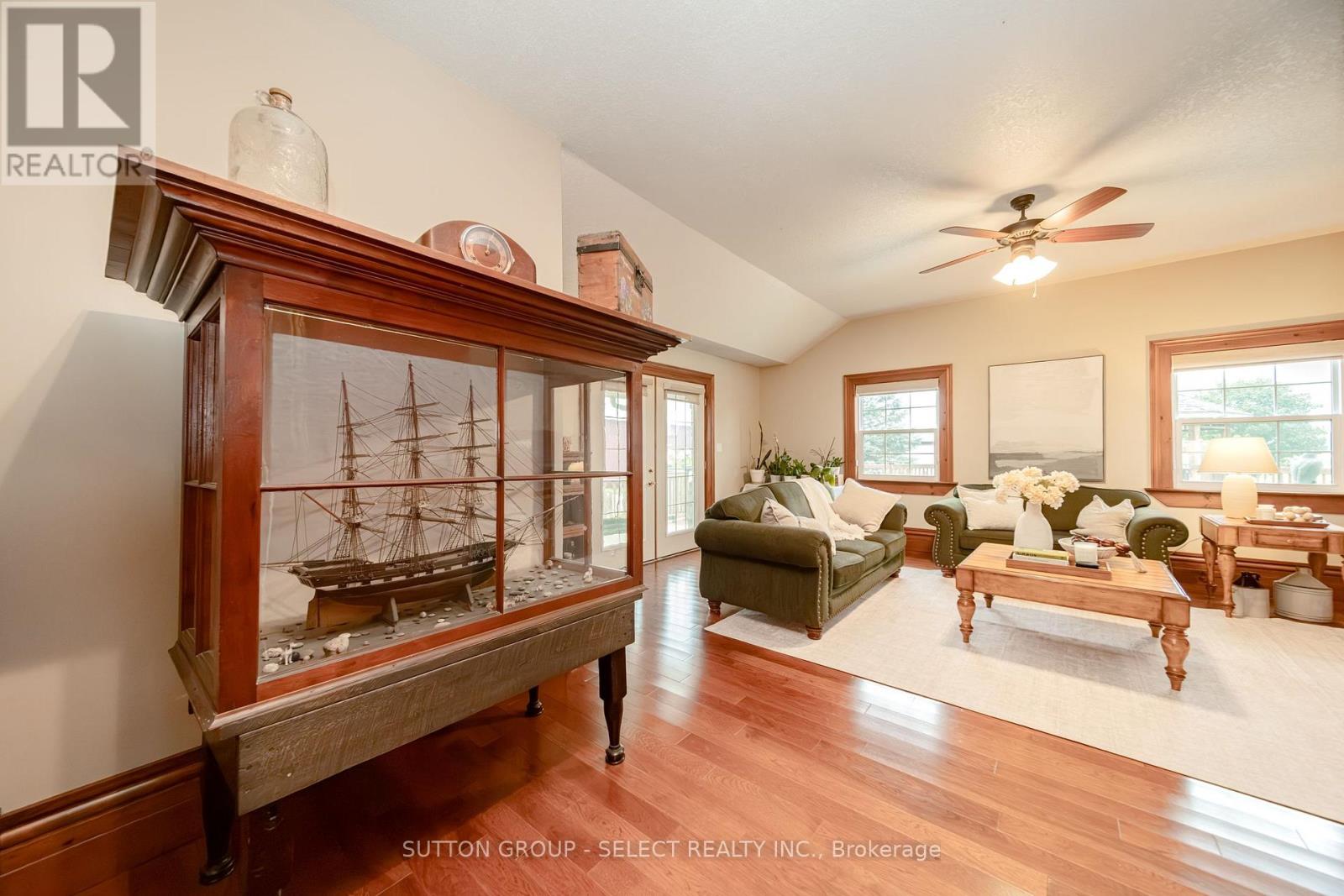 10072 Argyle Street, North Middlesex, Ontario  N0M 1A0 - Photo 15 - X13775712