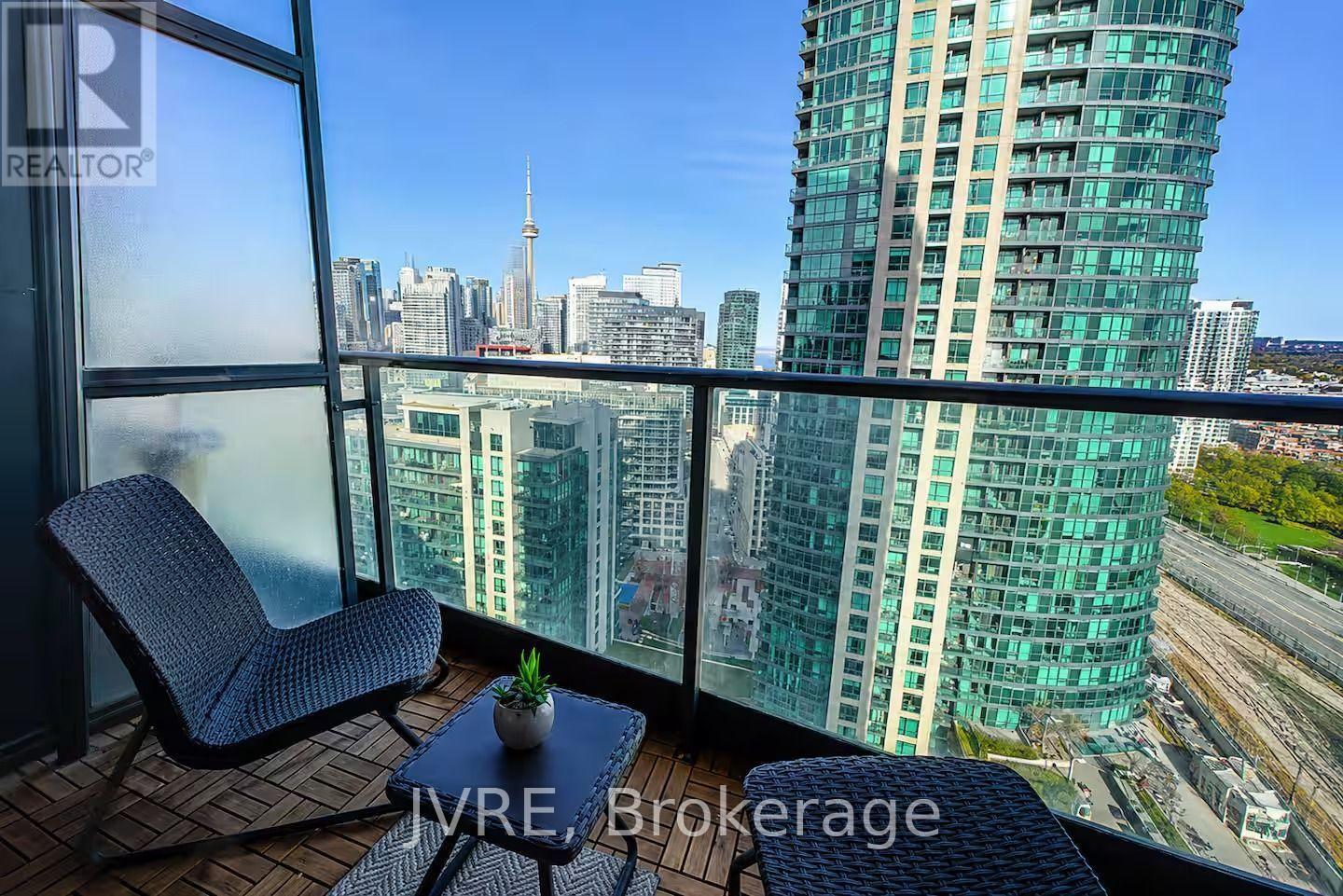 2206 - 219 Fort York Boulevard, Toronto, Ontario  M5V 1B1 - Photo 8 - C14109460