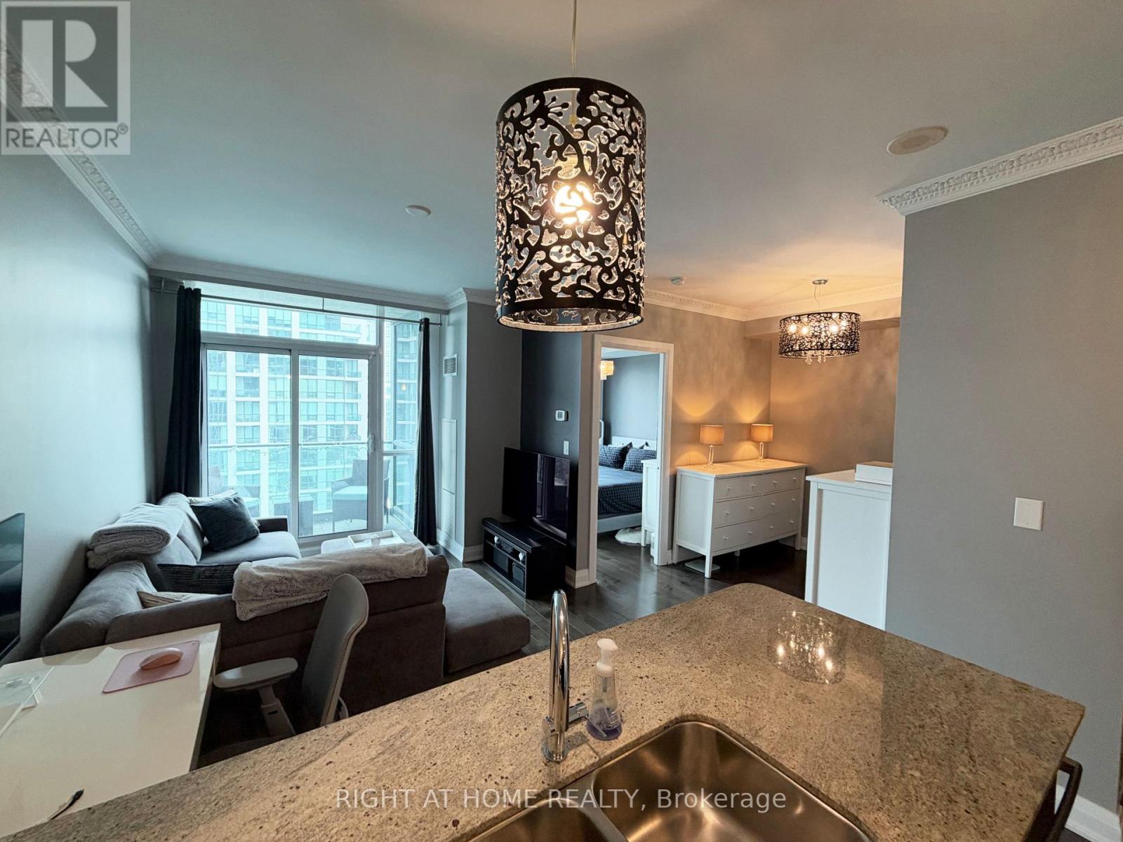 3407 - 16 Harbour Street, Toronto, Ontario  M5J 2Z7 - Photo 24 - C14109466
