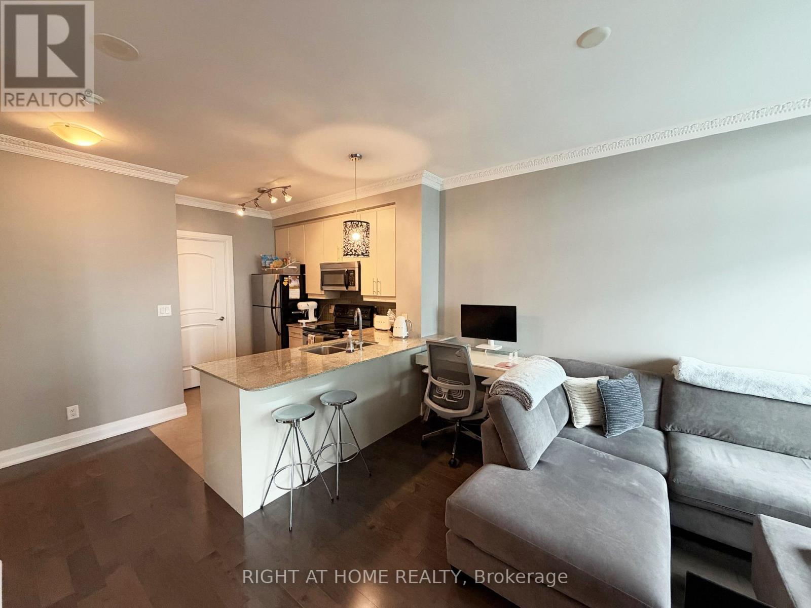 3407 - 16 Harbour Street, Toronto, Ontario  M5J 2Z7 - Photo 6 - C14109466