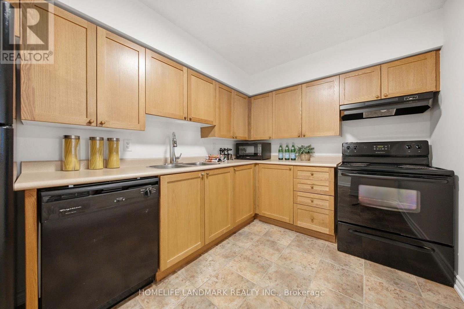 309 - 260 Davis Drive, Newmarket, Ontario  L3Y 7C3 - Photo 5 - N14109462