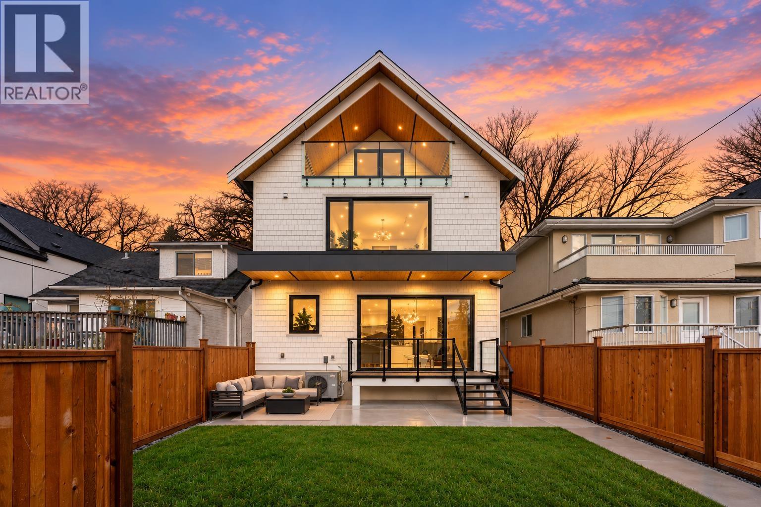 2 3218 W 38TH AVENUE, Vancouver, British Columbia