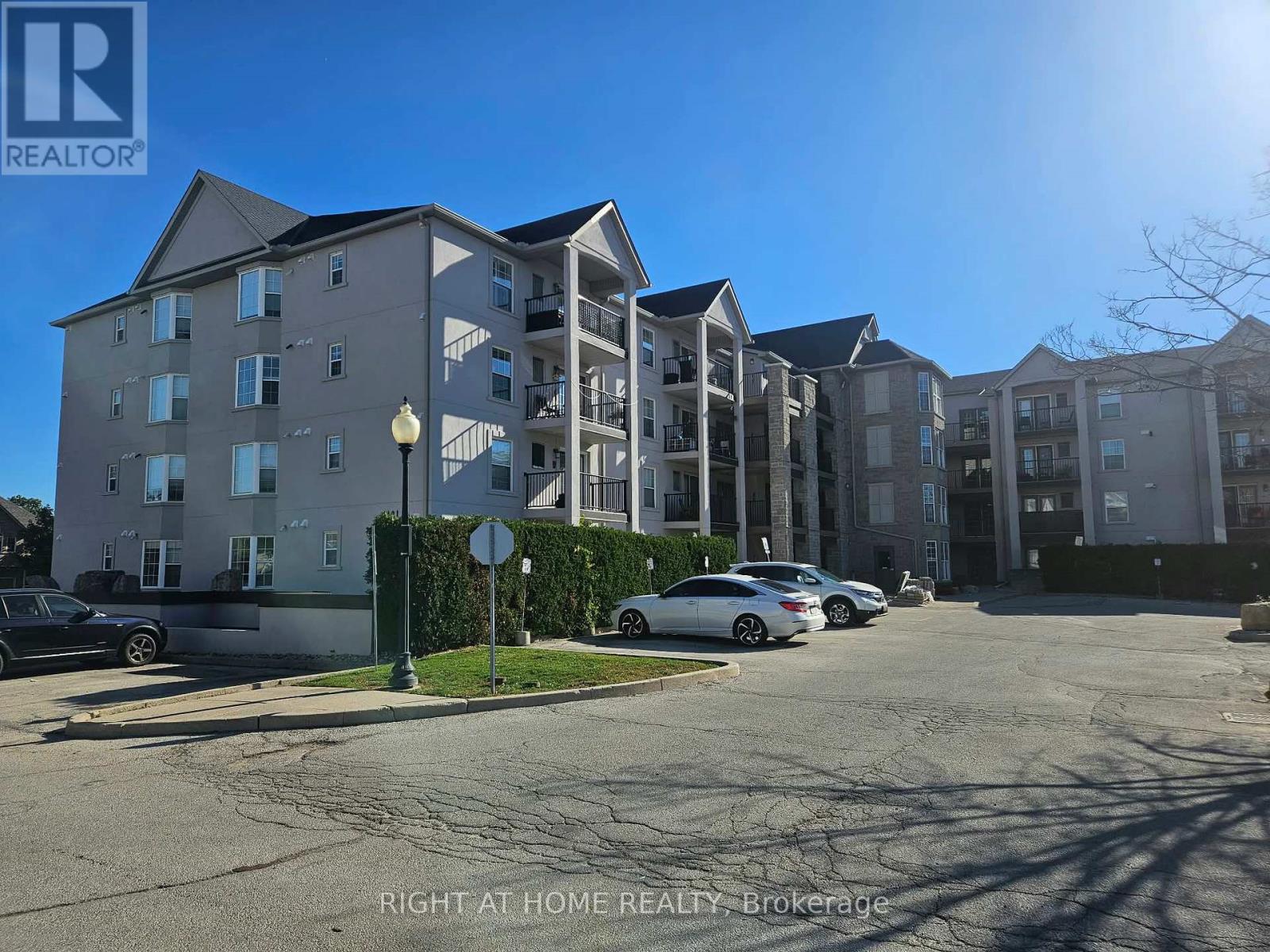103 - 1421 WALKERS LINE, Burlington, Ontario