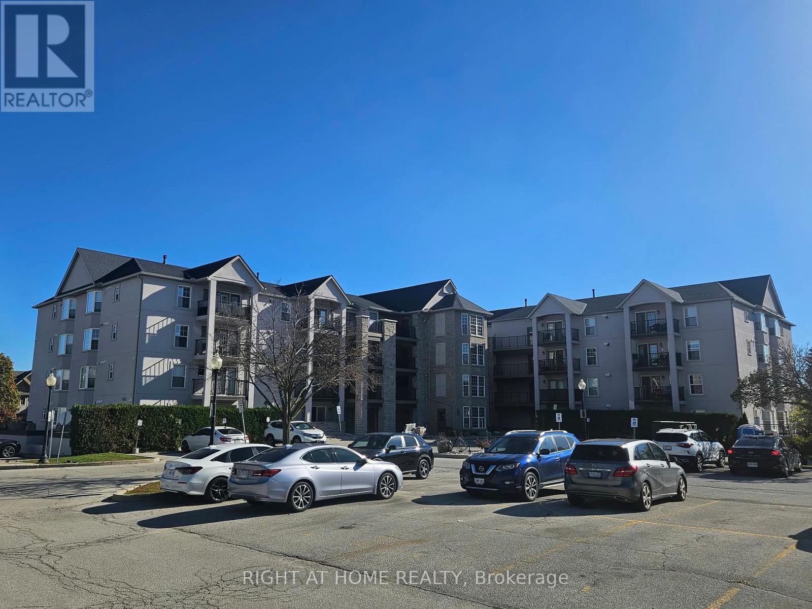 103 - 1421 Walkers Line, Burlington, Ontario  L7M 4P4 - Photo 2 - W14101012