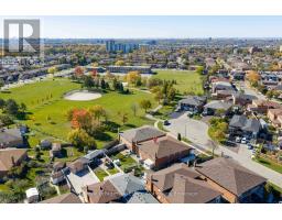 7 CAPSTAN COURT, Toronto, Ontario