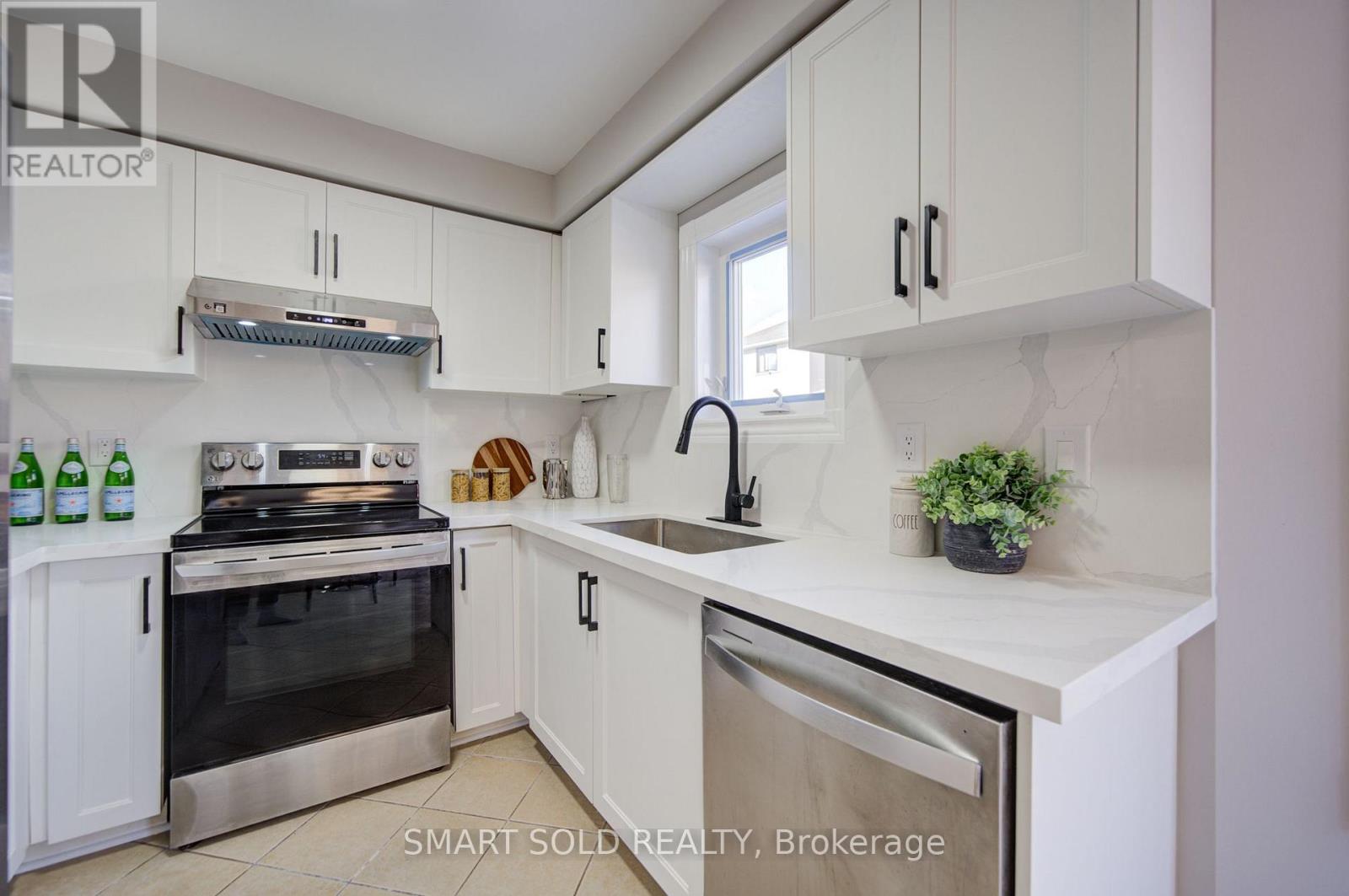 32 Brockman Crescent, Ajax, Ontario  L1T 4B3 - Photo 20 - E14109472