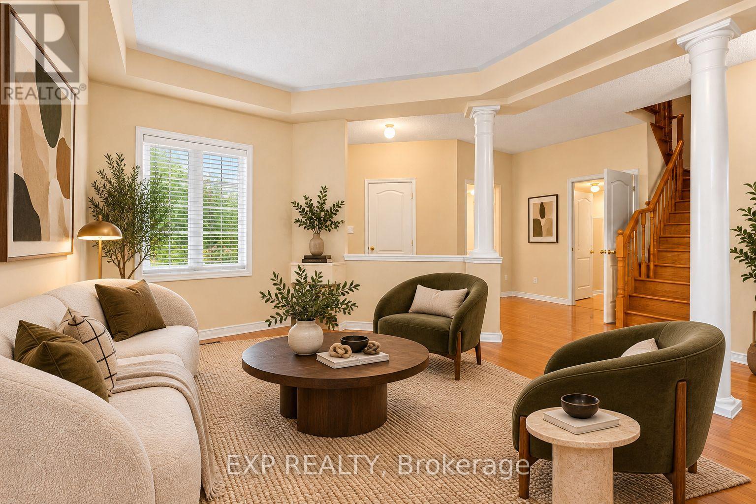 42 Kaitlin Drive, Richmond Hill, Ontario  L4E 3W7 - Photo 2 - N14109404