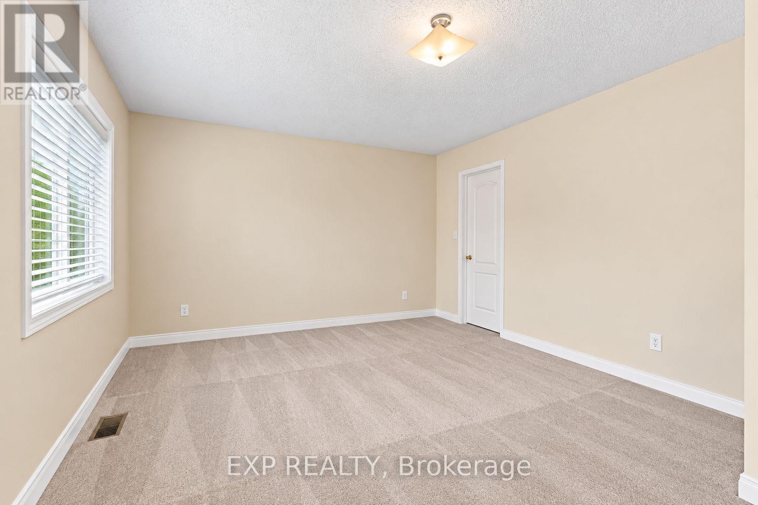 42 Kaitlin Drive, Richmond Hill, Ontario  L4E 3W7 - Photo 32 - N14109404