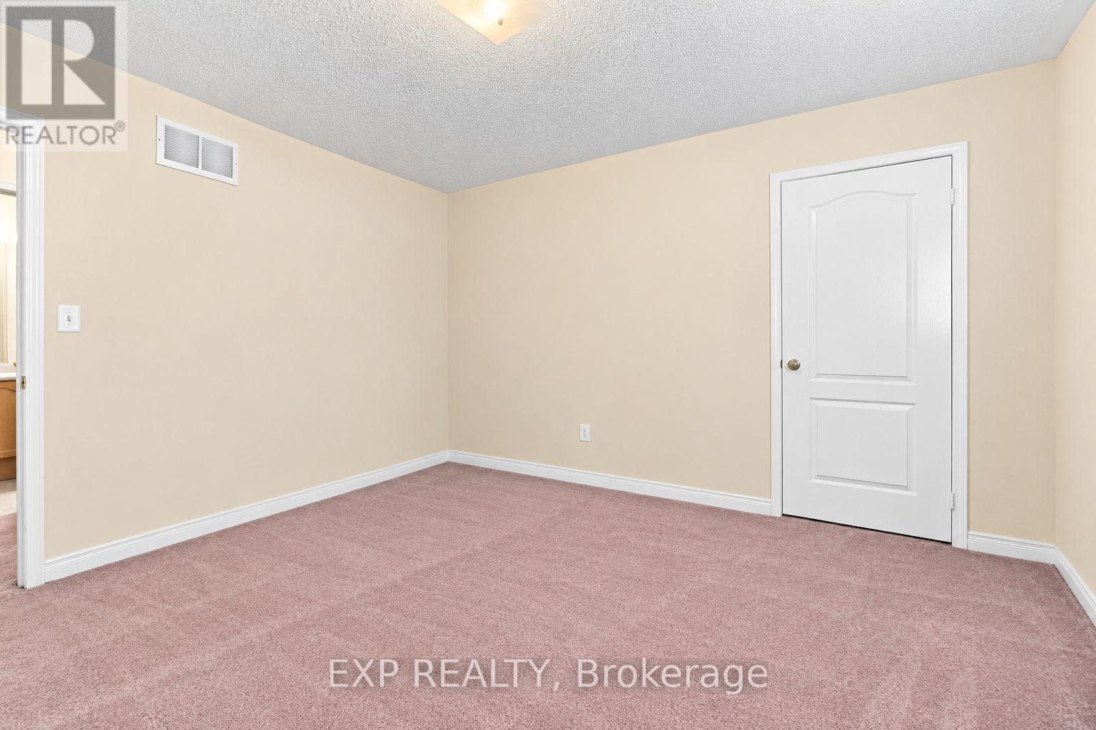 42 Kaitlin Drive, Richmond Hill, Ontario  L4E 3W7 - Photo 38 - N14109404