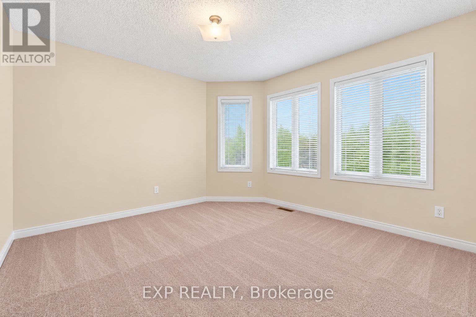 42 Kaitlin Drive, Richmond Hill, Ontario  L4E 3W7 - Photo 39 - N14109404