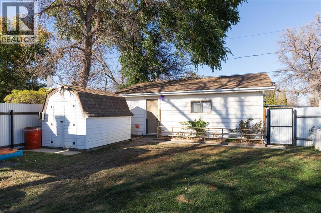 1178 Queen Street SE, Medicine Hat, Alberta T1A 1B4 - Photo 40 - A2347176