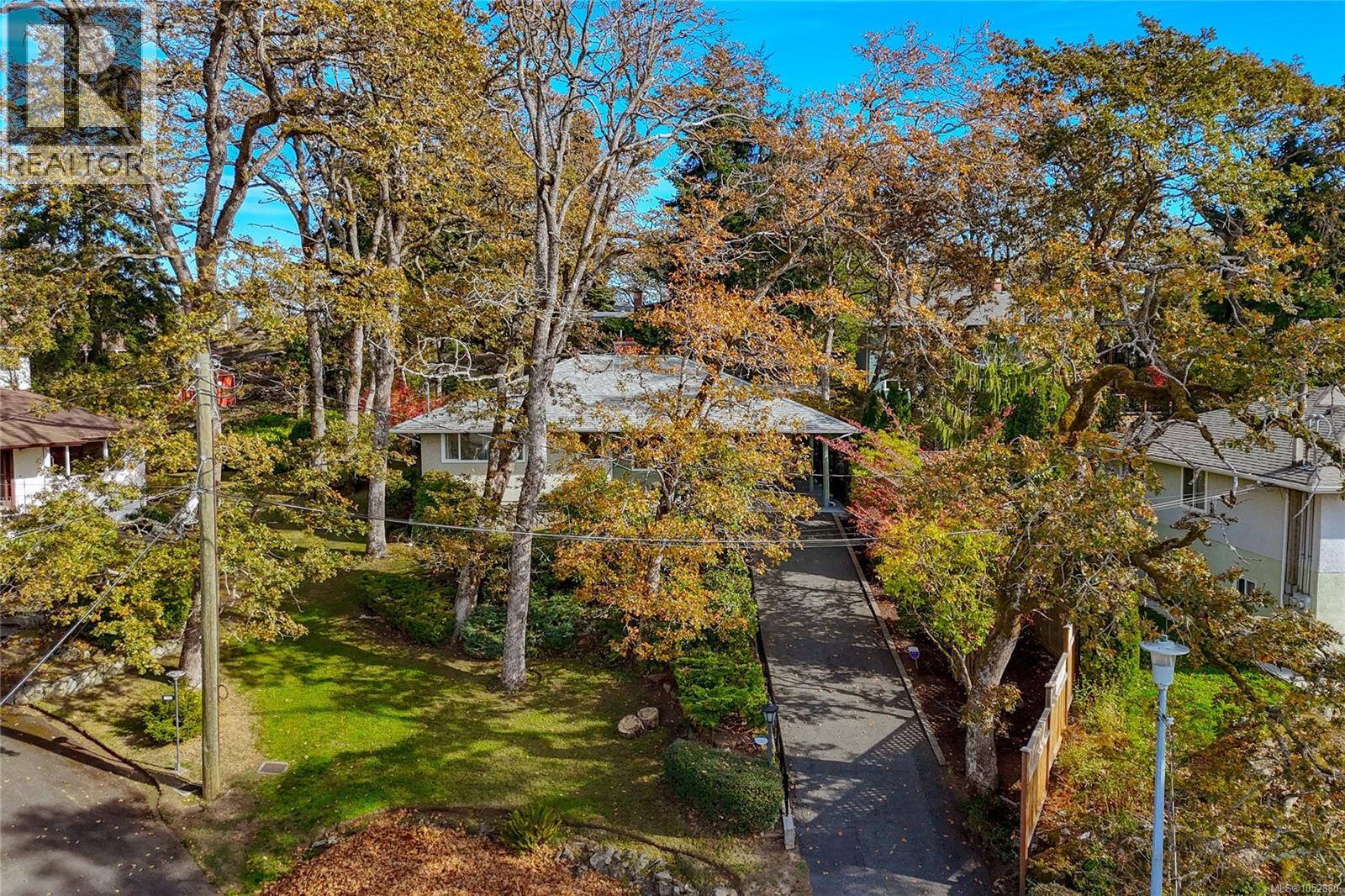 1287 Filmer Rd, Saanich, British Columbia