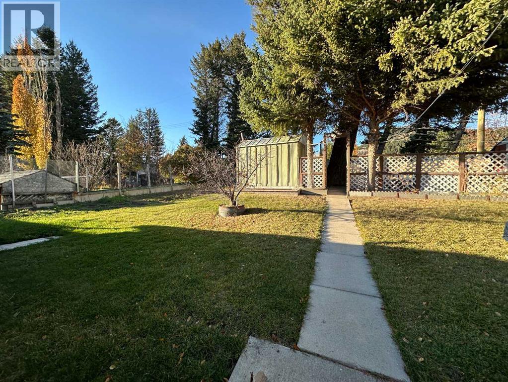 7717 28 Avenue, Coleman, Alberta  T0K 0M0 - Photo 13 - A2353989