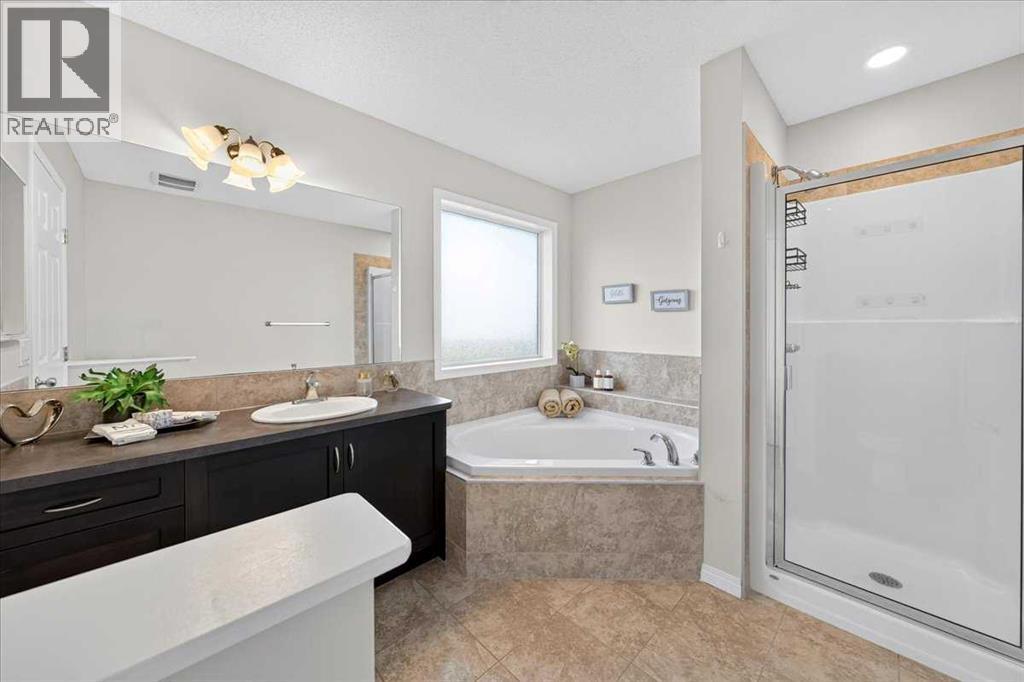 117 Panora Way Nw, Calgary, Alberta T3K 0R4 - Photo 19 - A2351873