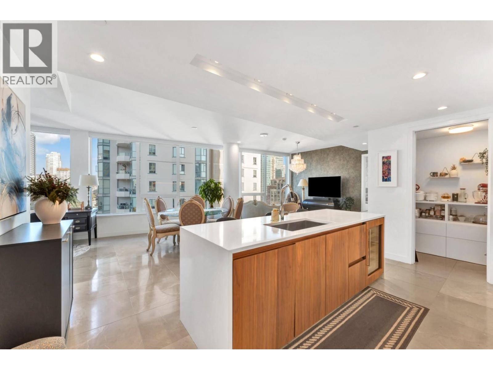 1505 885 Cambie Street, Vancouver, British Columbia V6B 2P4 - Photo 2 - R3178014