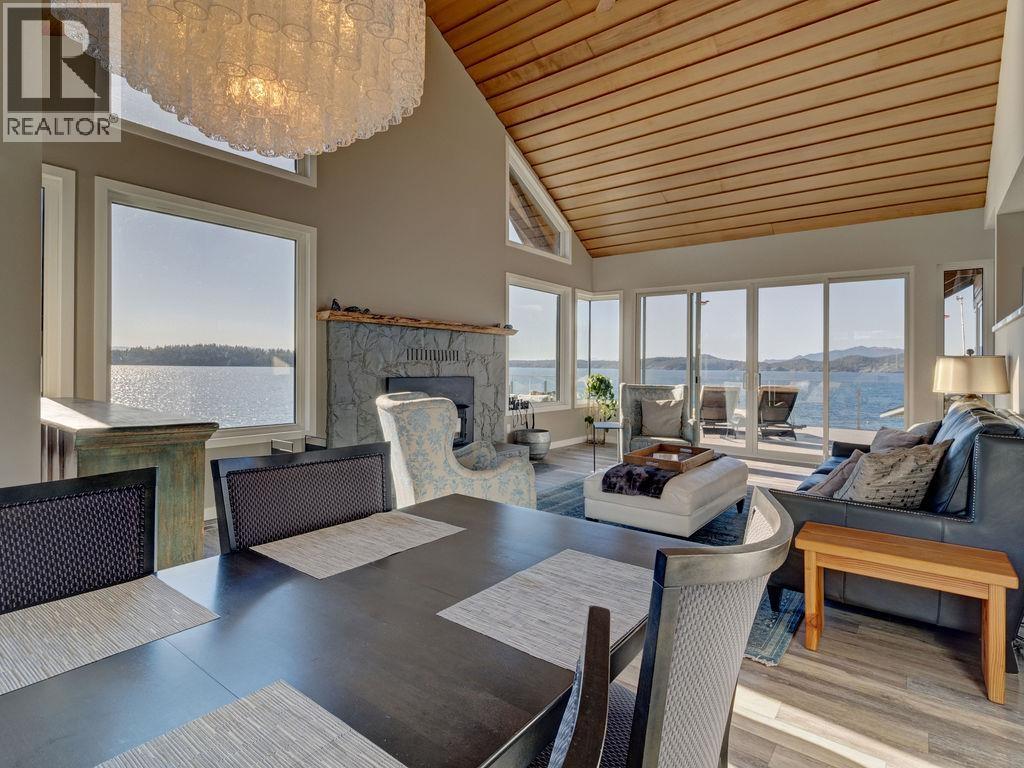 8327 Redrooffs Road, Sechelt, British Columbia  V7Z 1E4 - Photo 5 - R3177802