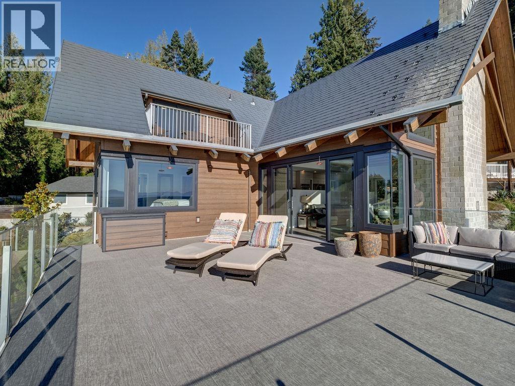 8327 Redrooffs Road, Sechelt, British Columbia  V7Z 1E4 - Photo 27 - R3177802