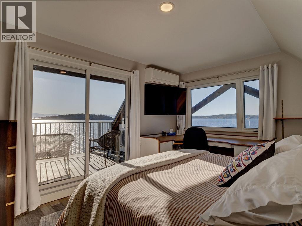 8327 Redrooffs Road, Sechelt, British Columbia  V7Z 1E4 - Photo 24 - R3177802