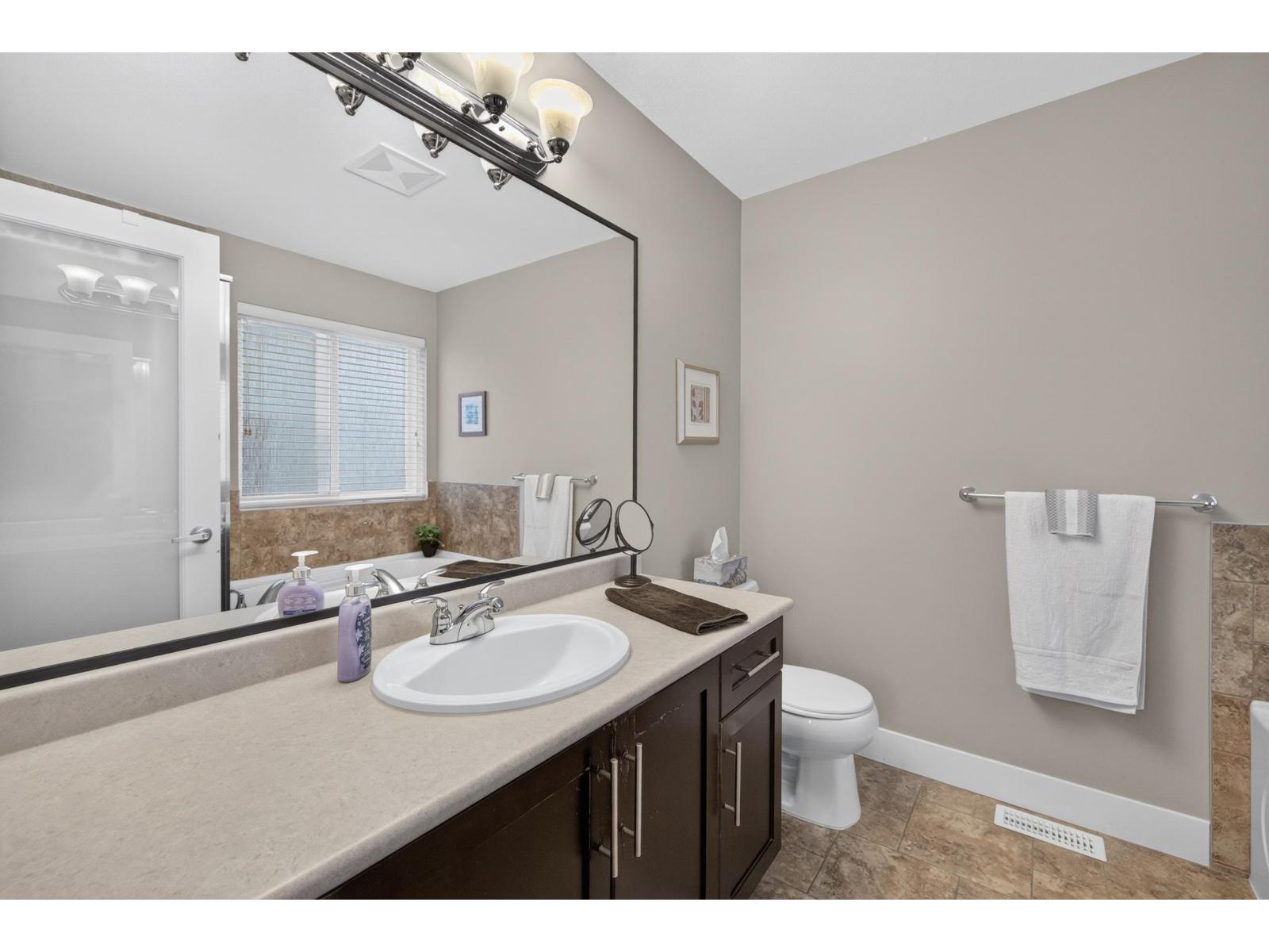 6970 195a Street, Surrey, British Columbia  V4N 5Z2 - Photo 20 - R3177125