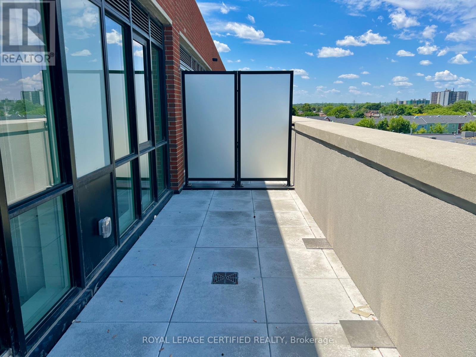 522 - 2300 St. Clair Avenue W, Toronto, Ontario  M6N 0B3 - Photo 21 - W14109512