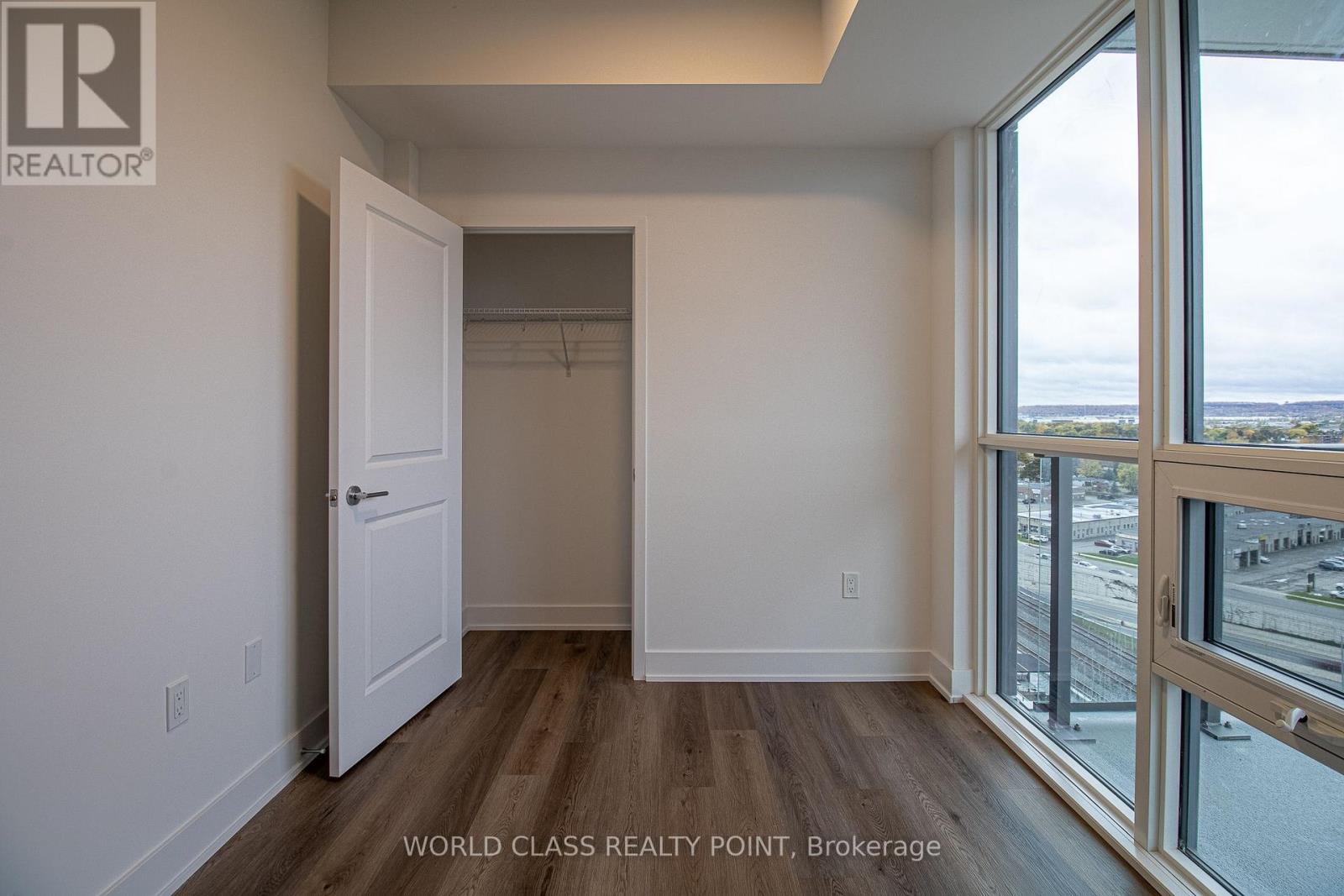 1210b - 125 Nipissing Road, Milton, Ontario  L9T 1R3 - Photo 6 - W14109520