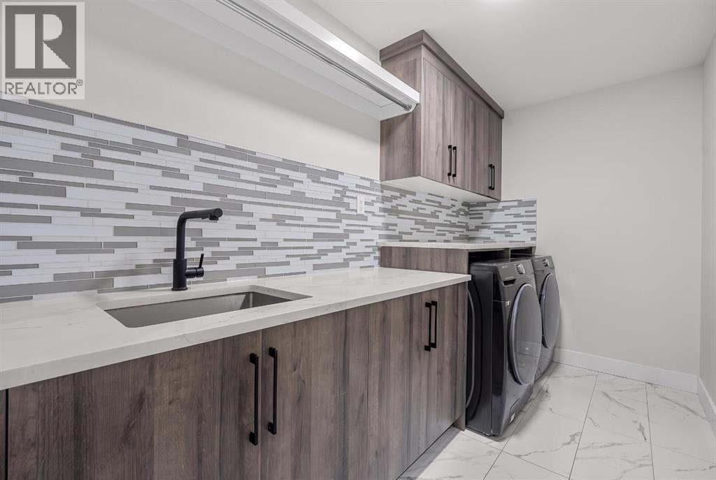 45 Waterford Terrace  W, Chestermere, Alberta  T1X 2P6 - Photo 21 - A2354136