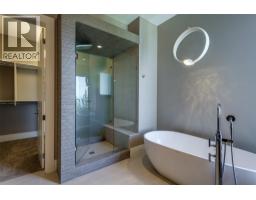 1002 Hewetson Avenue, Kelowna, British Columbia V1W 5H8 - Photo 28 - 10404322