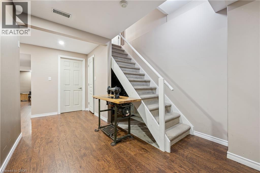 7 Kroeger Crescent, Cambridge, Ontario  N3C 4J7 - Photo 27 - 40872704