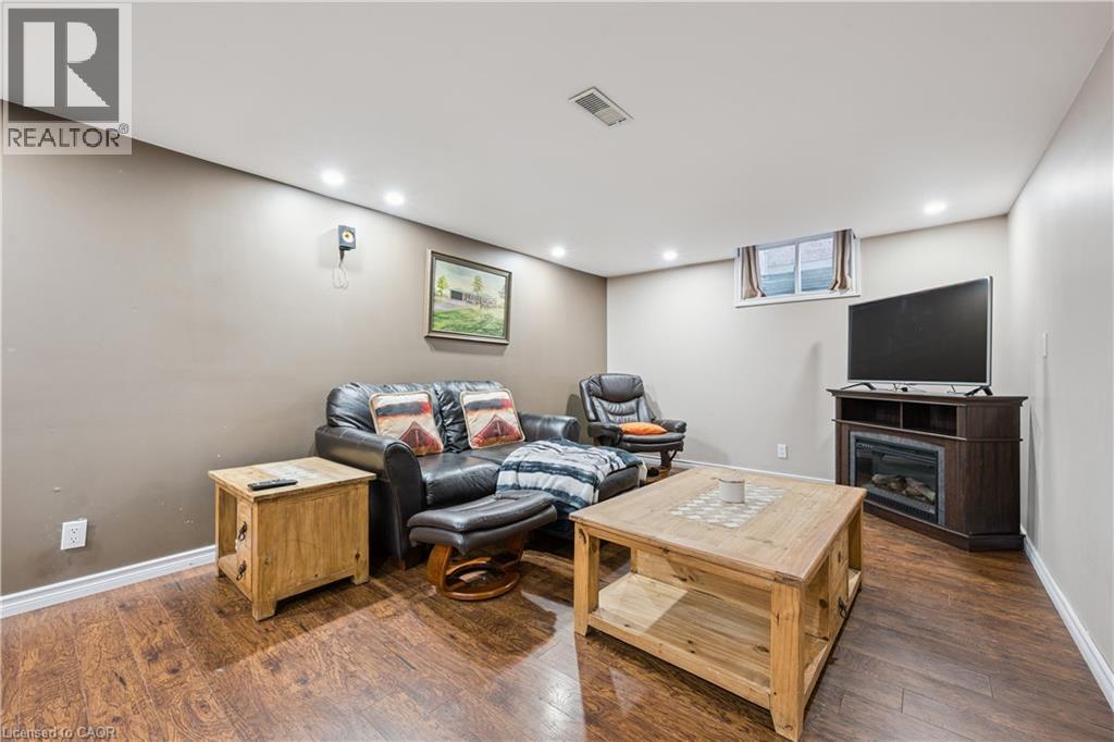 7 Kroeger Crescent, Cambridge, Ontario  N3C 4J7 - Photo 29 - 40872704