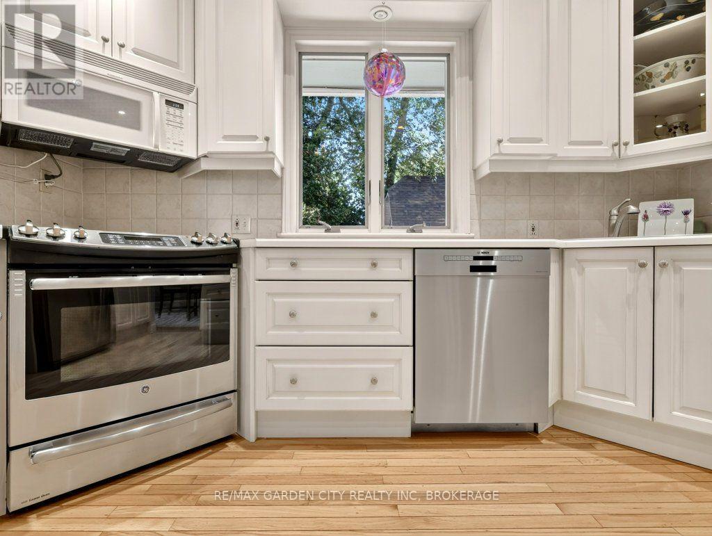 8 Agar Drive, St. Catharines, Ontario  L2M 3K3 - Photo 21 - X14109564
