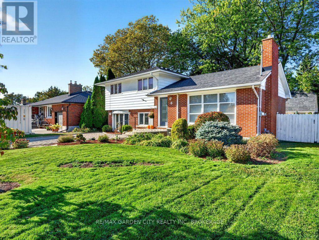 8 Agar Drive, St. Catharines, Ontario  L2M 3K3 - Photo 3 - X14109564