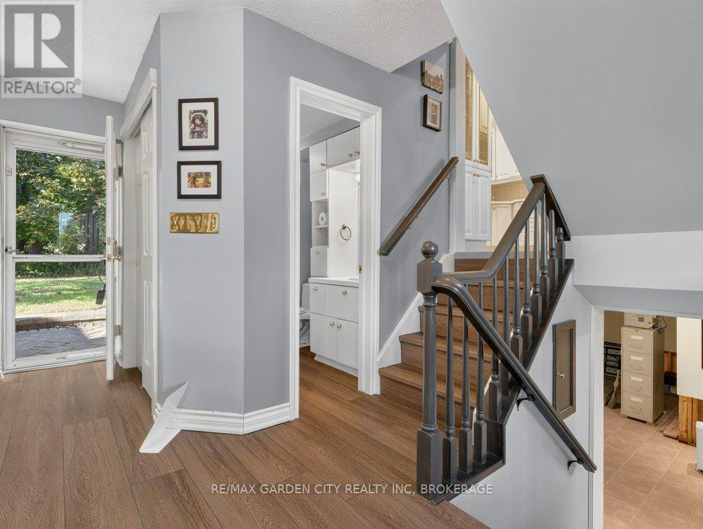 8 Agar Drive, St. Catharines, Ontario  L2M 3K3 - Photo 32 - X14109564