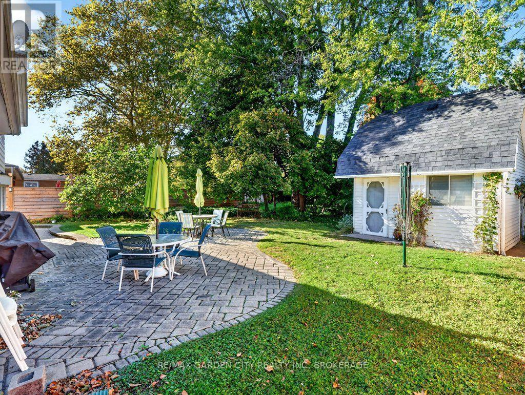 8 Agar Drive, St. Catharines, Ontario  L2M 3K3 - Photo 9 - X14109564